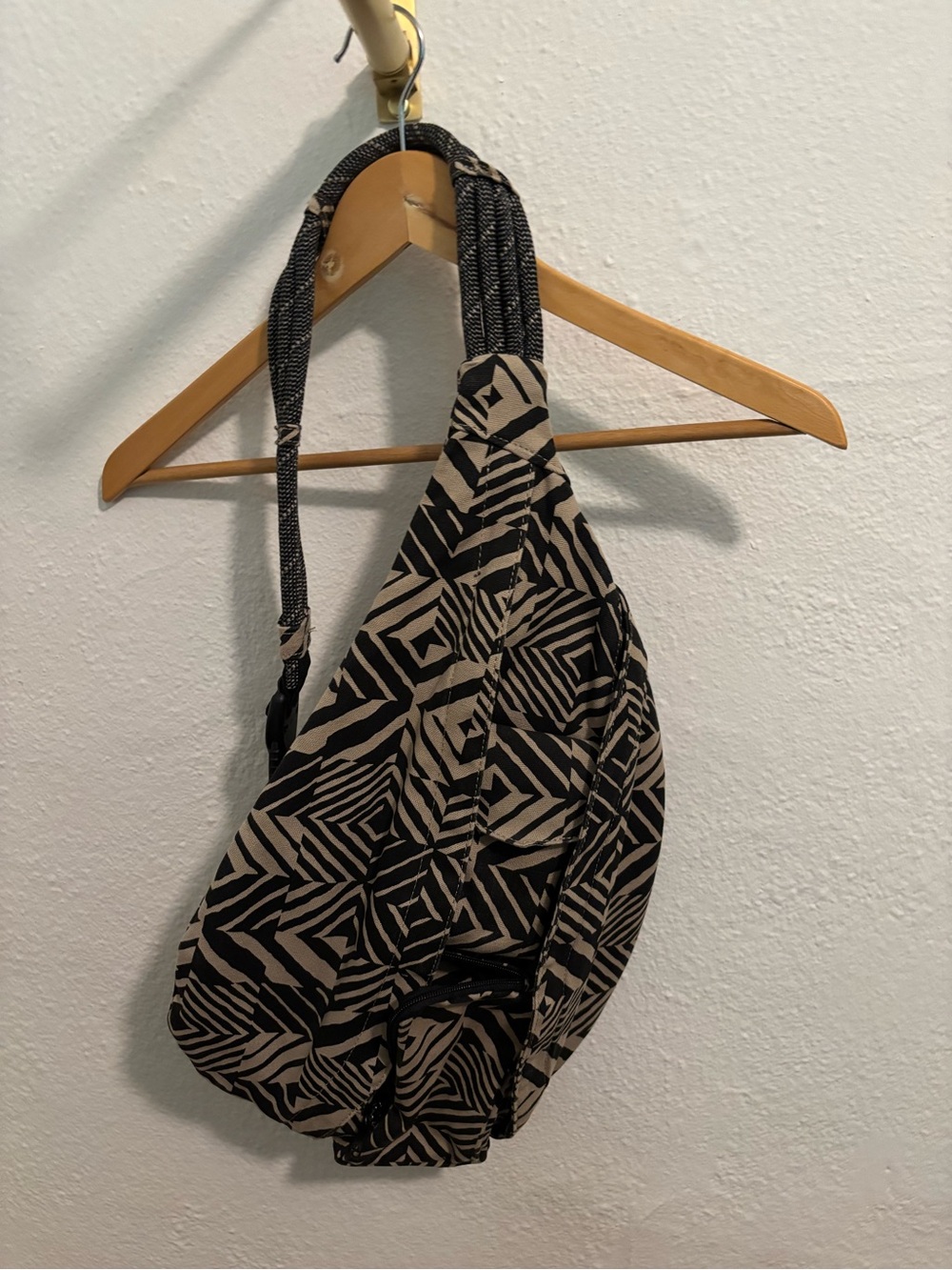 Kavu Black and Beige Geometric Crossbody Sling